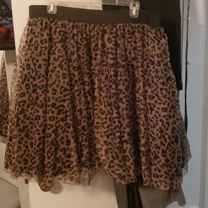 Torrid sz 2 leapord tulle skirt